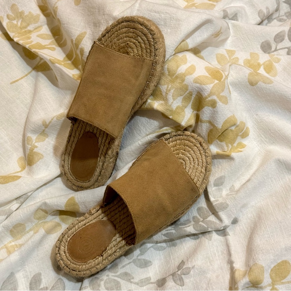 Urban Outfitters Tan Espadrille Sandals